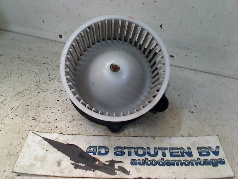 Kachel Ventilatormotor Hyundai i10 (F5) 2012 F00S330024, Hyundai Motor Deutschland GmbH, Gebruikt, Hyundai, Kaiserleipromenade 5, Offenbach am Main 63067, , Duitsland