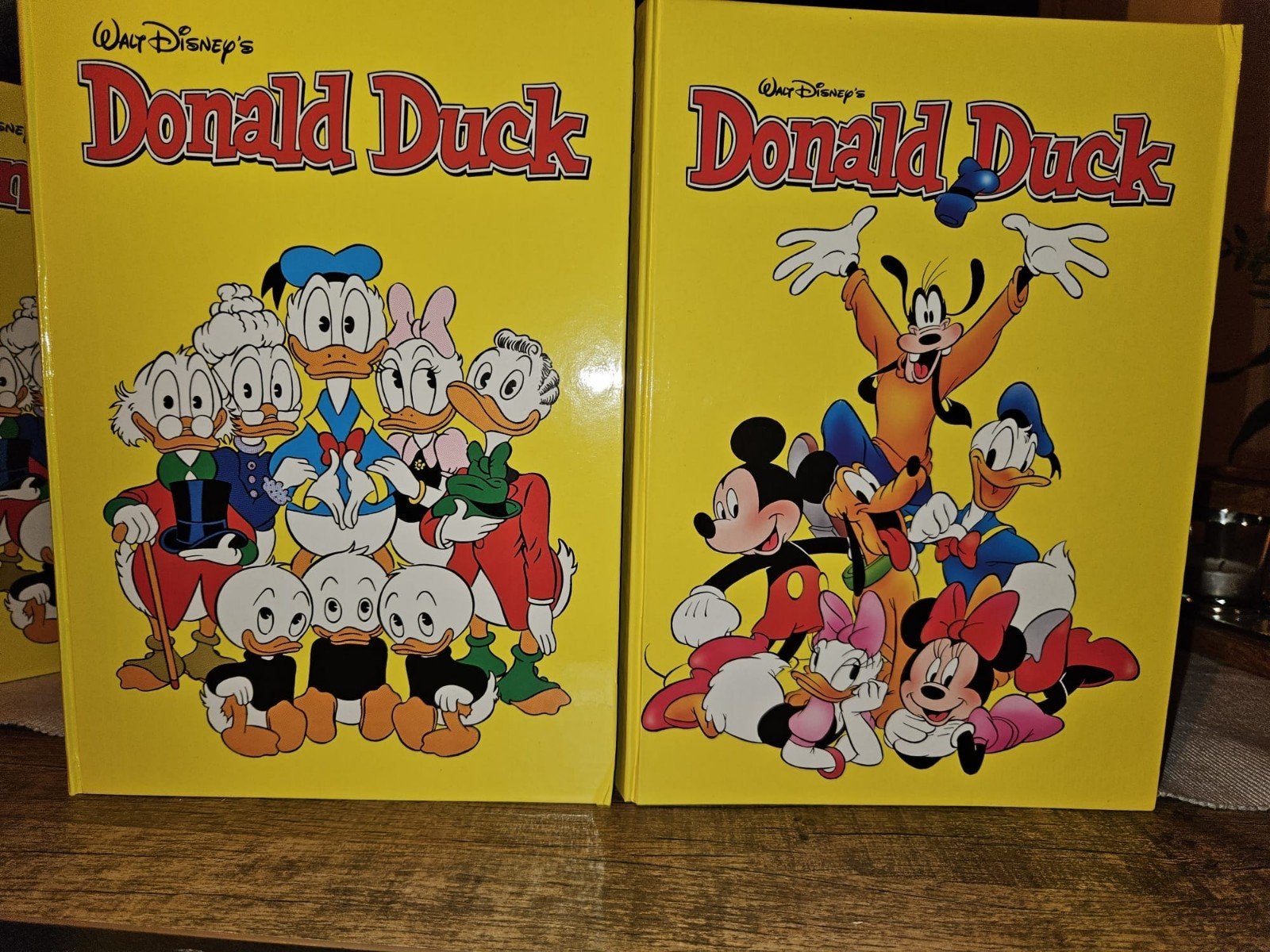 35x mooie Donald Duck verzamelbanden te koop aangeboden!, Boeken, Complete serie of reeks, Ophalen of Verzenden, Gelezen