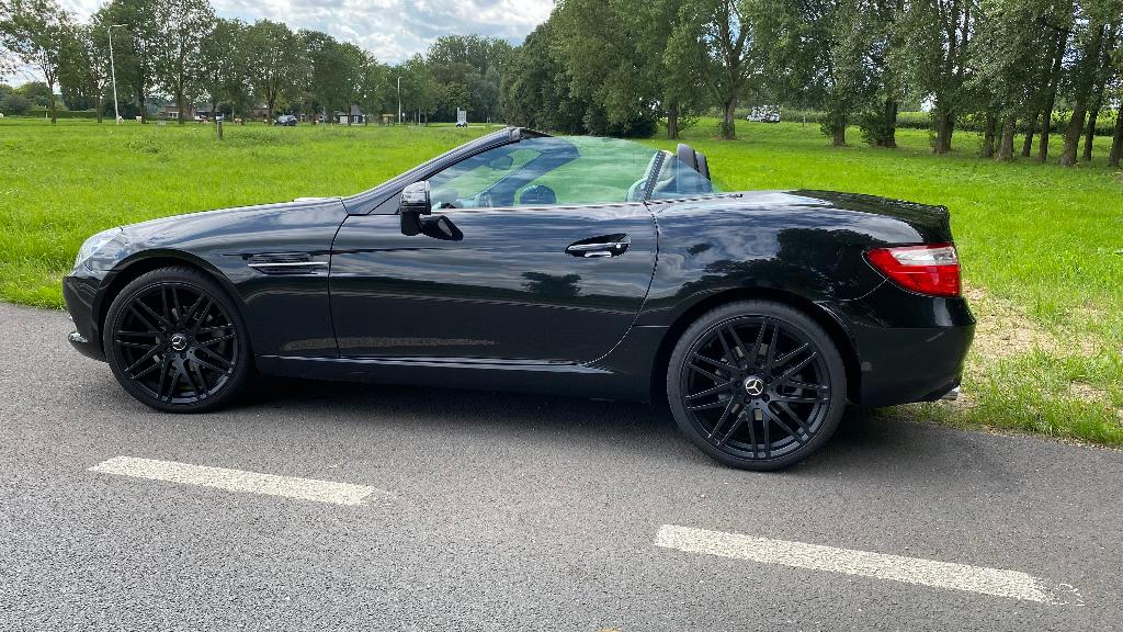 Mercedes-Benz SLK 1.8 Slk200 Kompr Roadster AUT 2012 Zwart, Auto's, Automaat, Euro 5, 1370 kg, 4 cilinders