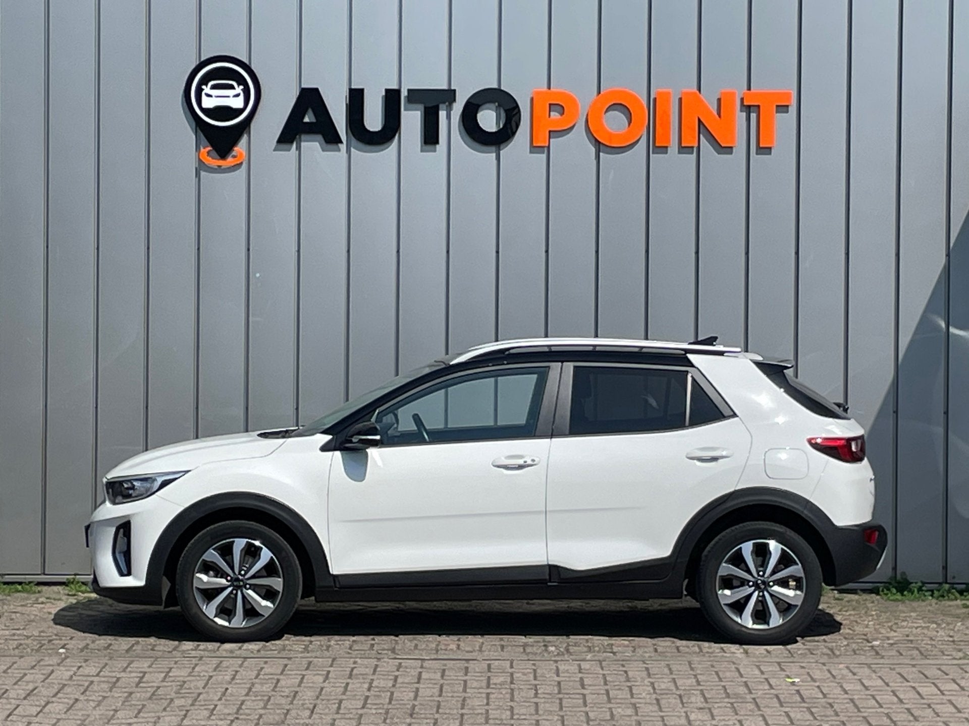 Kia Stonic 1.0 T-GDi MHEV DynamicPlusLine 1E EIG ORG NL DEAL, Auto's, Voorwielaandrijving, Gebruikt, 100 pk, Handgeschakeld