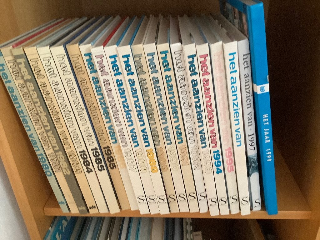 19 stuks Aanzien van… + extra uitgave Telegraaf jaar 1999, Boeken, Ophalen of Verzenden, 20e eeuw of later, Gelezen, Overige gebieden