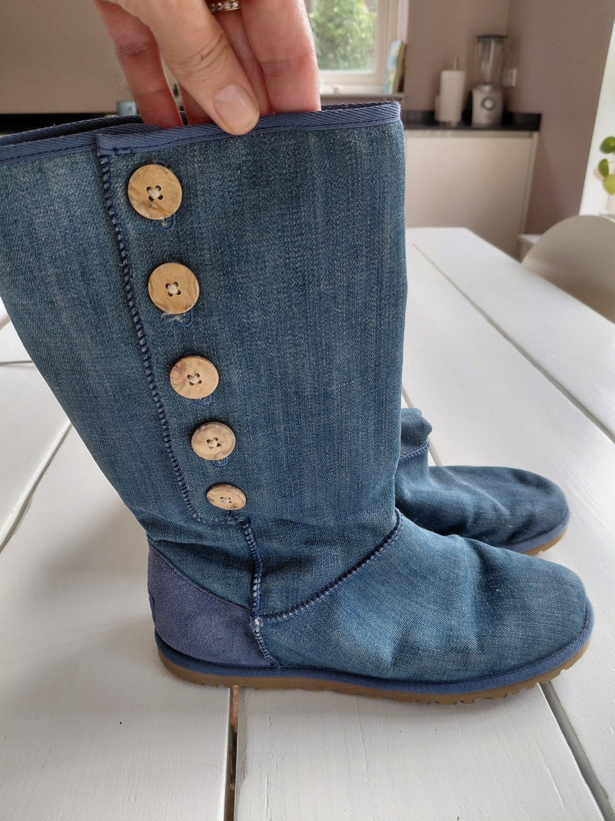 UGG spijkerstof laarzen blauw maat 41, Kleding | Dames, Schoenen, Hoge laarzen, UGG, Blauw, Ophalen of Verzenden