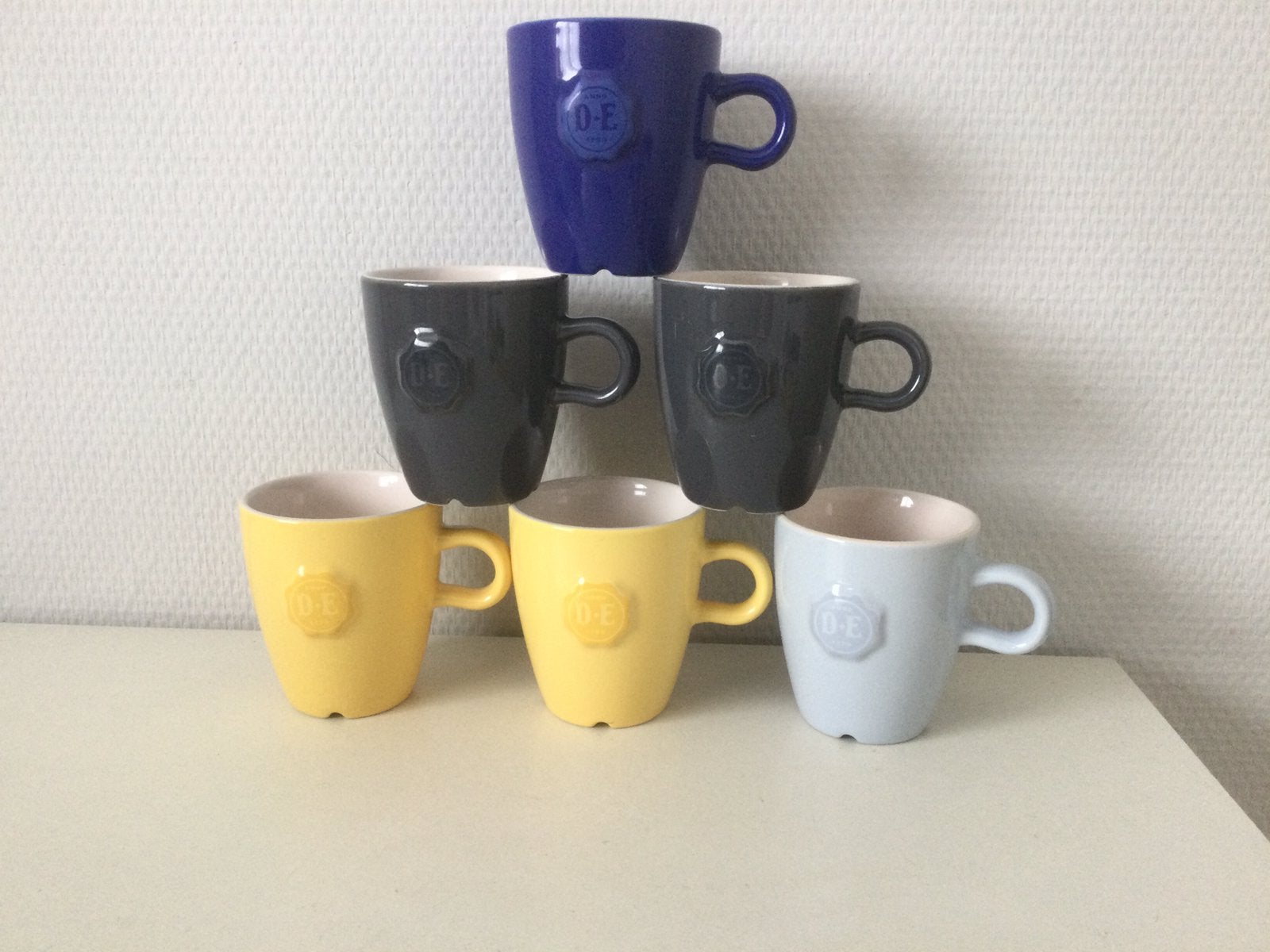 6 mooie nieuwe DE Douwe Egberts mokken de senseo mokkkenf, Nieuw, Ophalen of Verzenden, Overige stijlen, Kop(pen) en/of Schotel(s)