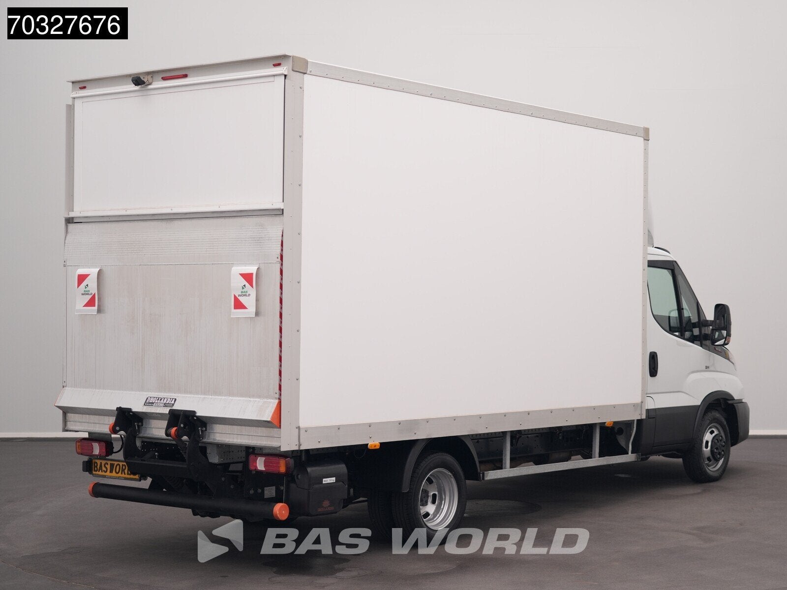 Iveco Daily 35C16 3.0L Laadklep NEW MODEL Dubbellucht 160PK, Stof, Gebruikt, Euro 6, 4 cilinders