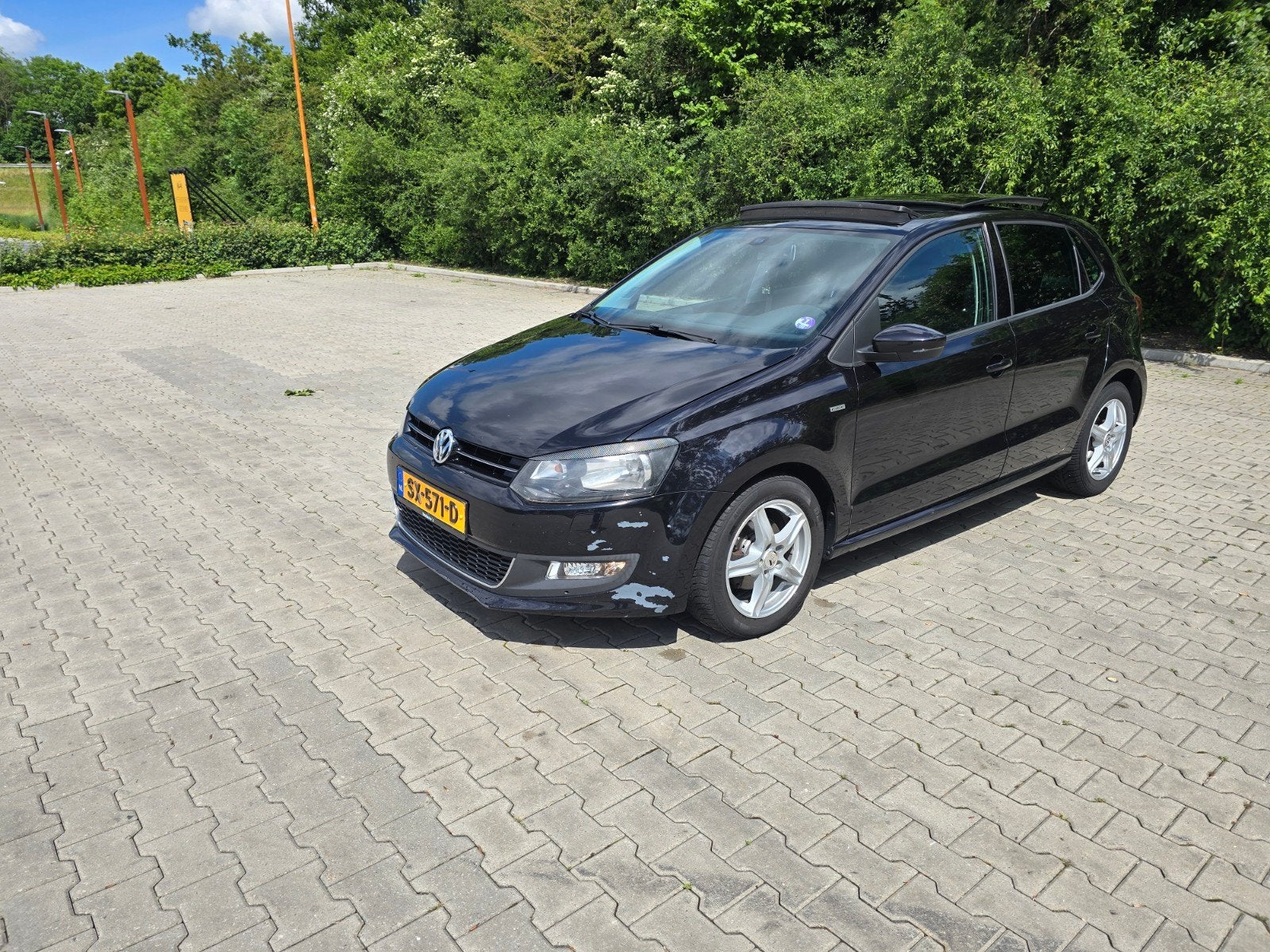 Volkswagen Polo 1.2 TSI 66KW 2013 Zwart, Auto's, Voorwielaandrijving, 40 €/maand, 4 cilinders, Zwart