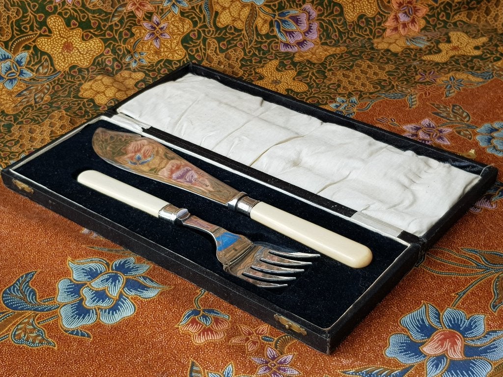 Mooi oud Engels silverplate viscouvert in een etui 31,4 cm., Antiek en Kunst, Antiek | Bestek, Ophalen of Verzenden