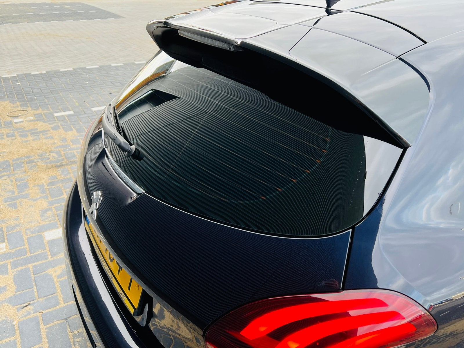 Peugeot 208 1.2 VTi | Weinig KM | Nw riem | Airco | Navi, Auto's, Particulier, Te koop