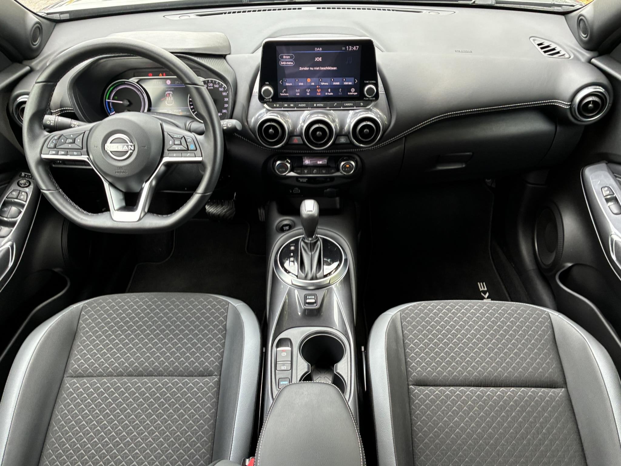 Nissan Juke 1.6 Hybrid N-Connecta / Fabrieksgarantie tot 03-, Auto's, Gebruikt, Bedrijf, Hybride Elektrisch/Benzine, SUV of Terreinwagen