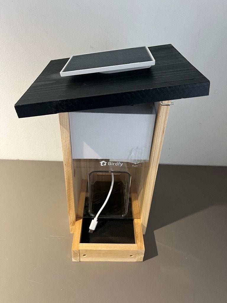 Birdfy Vogelhuisje met AI Vogelherkenning & Zonnepaneel, Ophalen of Verzenden, Zo goed als nieuw