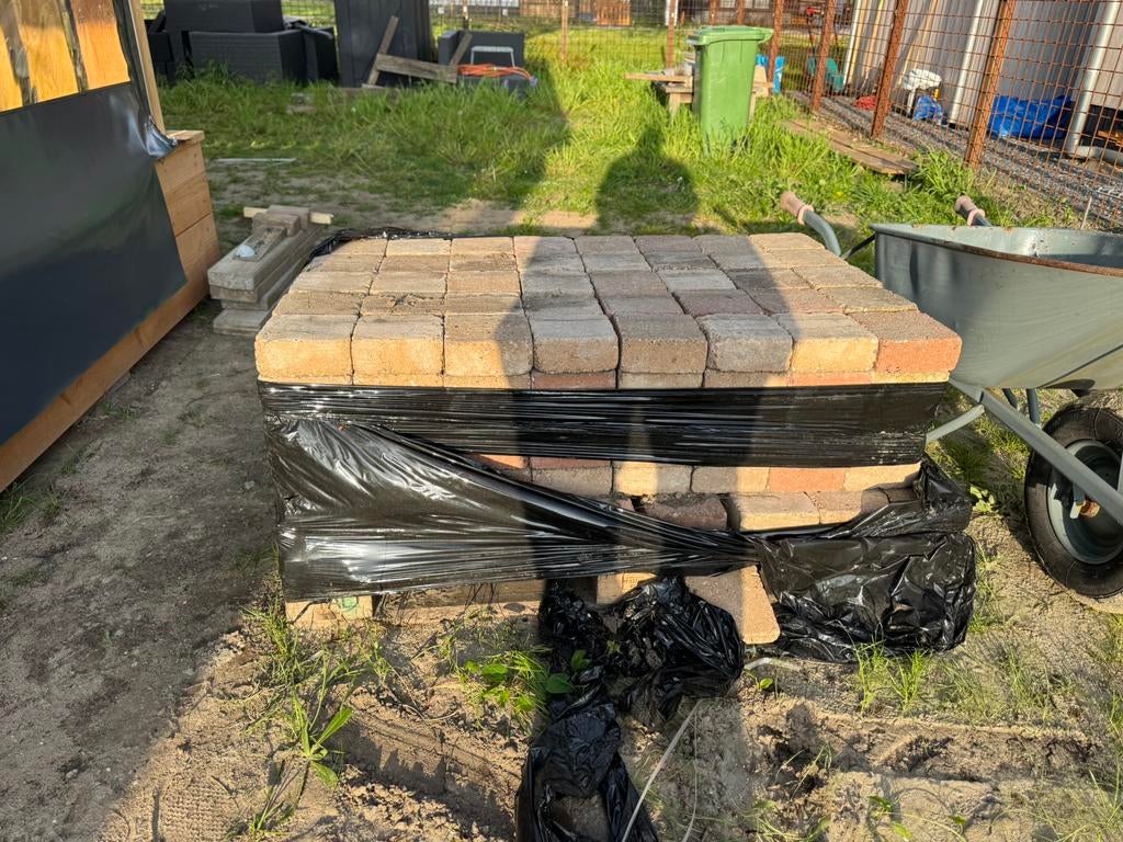 Gratis afhalen / gebruikte getrommelde stenen 10x 10, Ophalen, Gebruikt, Beton, Klinkers