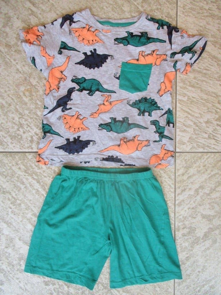 shortama grijs / groen dino's maat 110 - 116 pyjama setje, Ophalen of Verzenden, Zo goed als nieuw, Jongen, Nacht- of Onderkleding