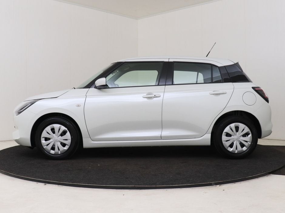 Suzuki Swift 1.2 Comfort Smart Hybrid | BTW voertuig | Navig, Voorwielaandrijving, 12 maanden, Euro 6, 400 kg