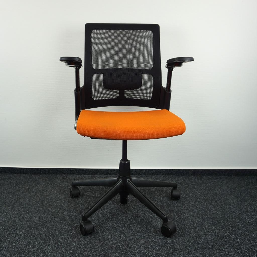 Ahrend 2020 Verta Bureaustoelen | Oranje/Zwart | Ergonomisch, Gebruikt, -, -, Oranje