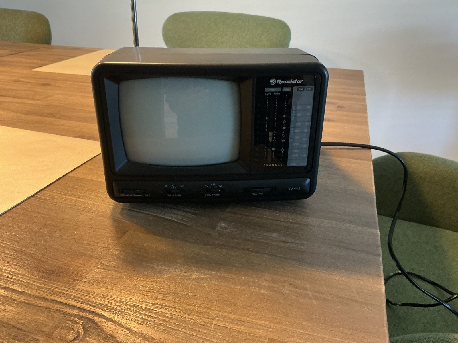 Roadstar camping tv/radio vintage, Ophalen