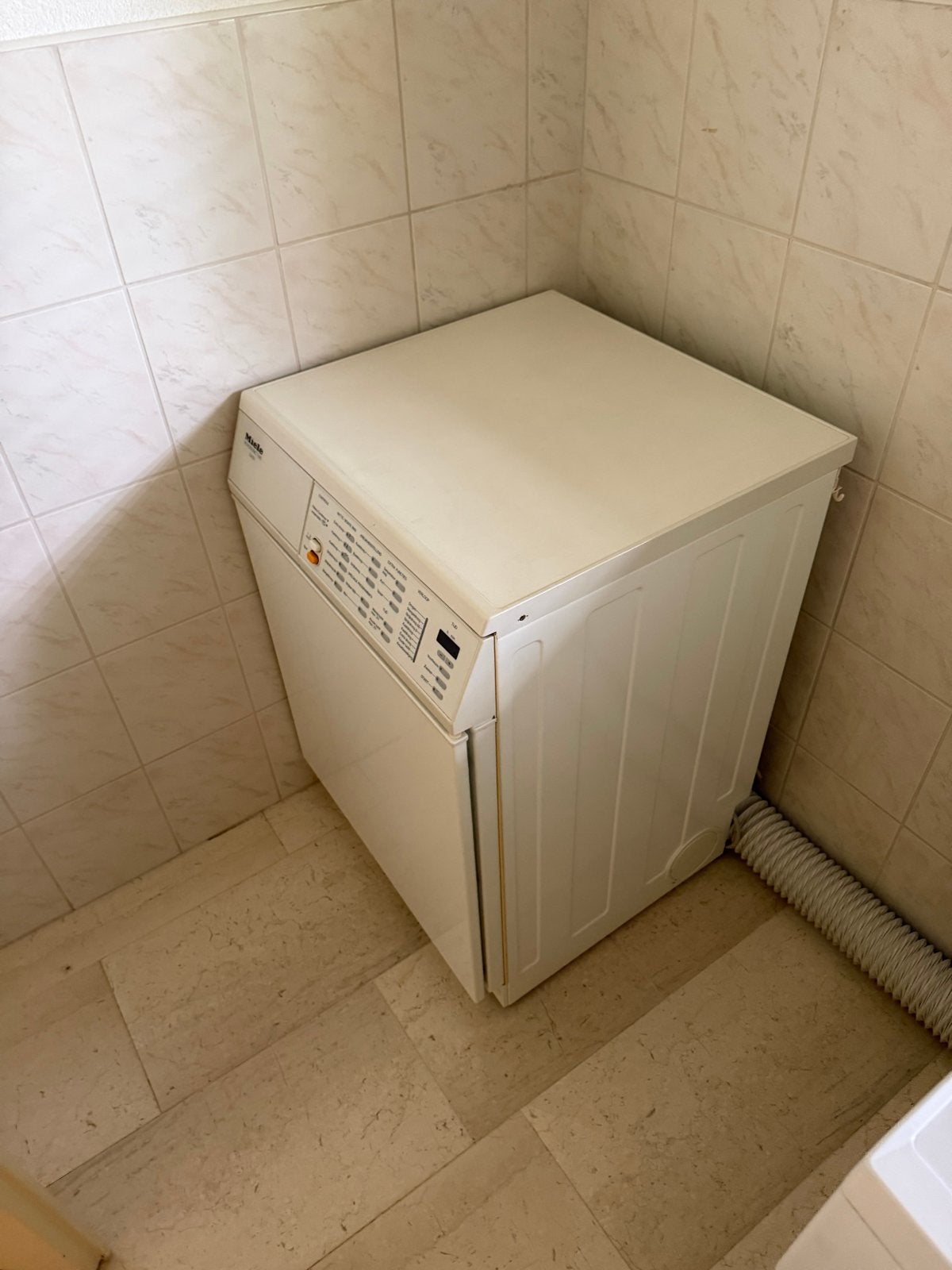 Miele Novotronic T685 Super Wasdroger, Witgoed en Apparatuur, Wasdrogers, 6 tot 8 kg, Gebruikt, Luchtafvoer, Ophalen of Verzenden