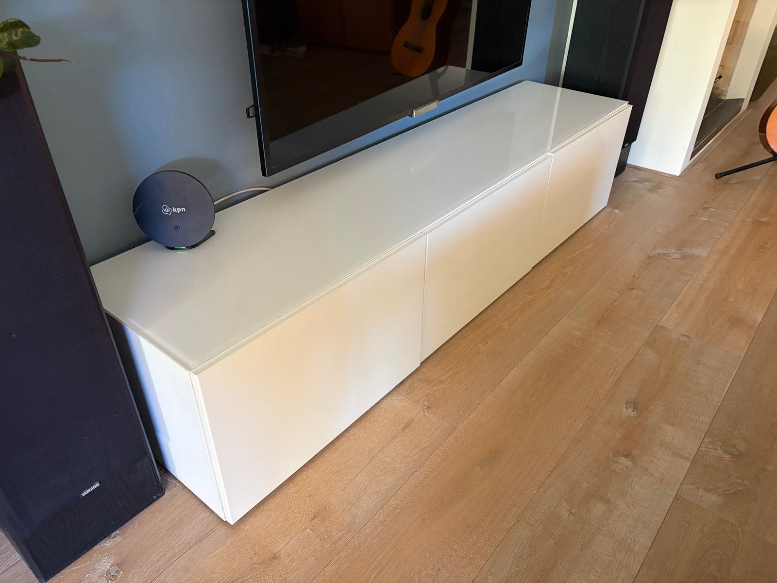 IKEA Besta TV meubel wit met glazen bovenplaat, Ophalen, Gebruikt, 150 tot 200 cm, Glas