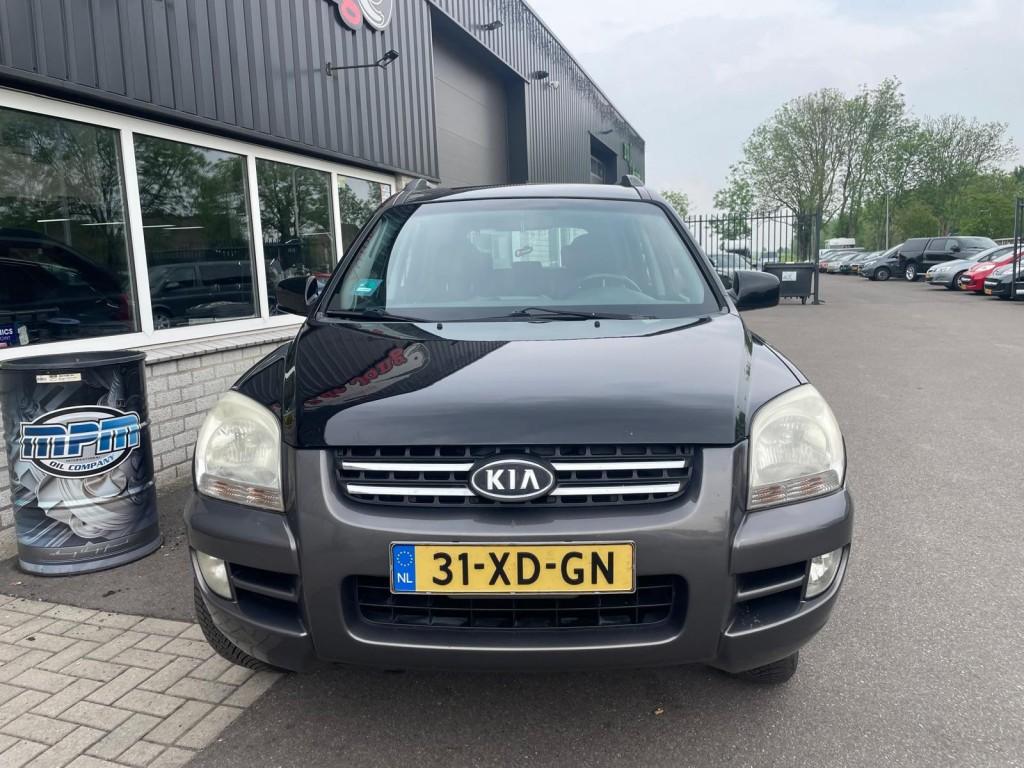 Kia SPORTAGE 2.0 CVVT X-ECUTIVE Trekhaak - Airco - Cruise, 1442 kg, 142 pk, 4 cilinders, Zwart
