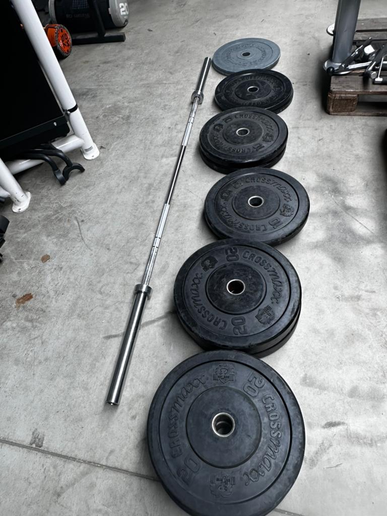 135kg Crossmaxx Bumperplates, Barbell 220cm ,20kg, Sport en Fitness, Fitnessmaterialen, Ophalen, Gebruikt, Halterschijven