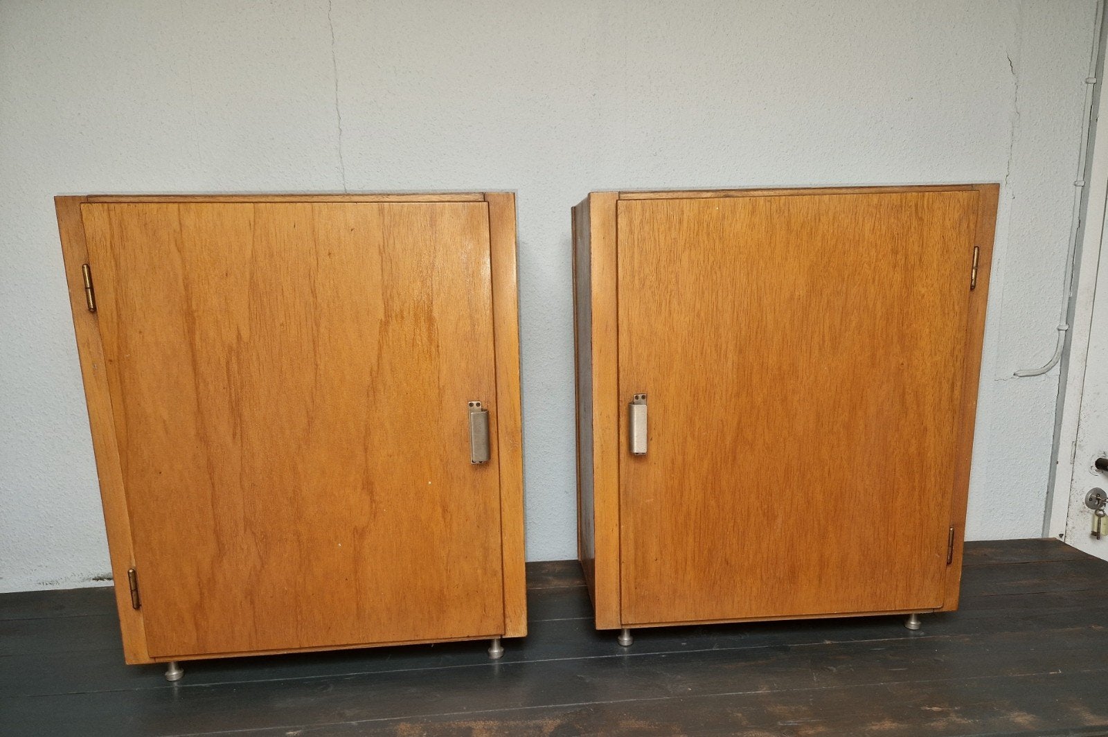 Vintage eiken nachtkastjes in Bauhaus stijl (set van 2), Antiek en Kunst, Ophalen