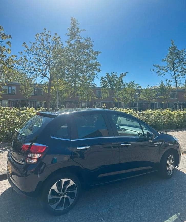 Citroën C3 1.2 Puretech 82pk 2015 Blauw 2e eigenaar, Auto's, Citroën, Voorwielaandrijving, Navigatiesysteem, 1199 cc, Blauw