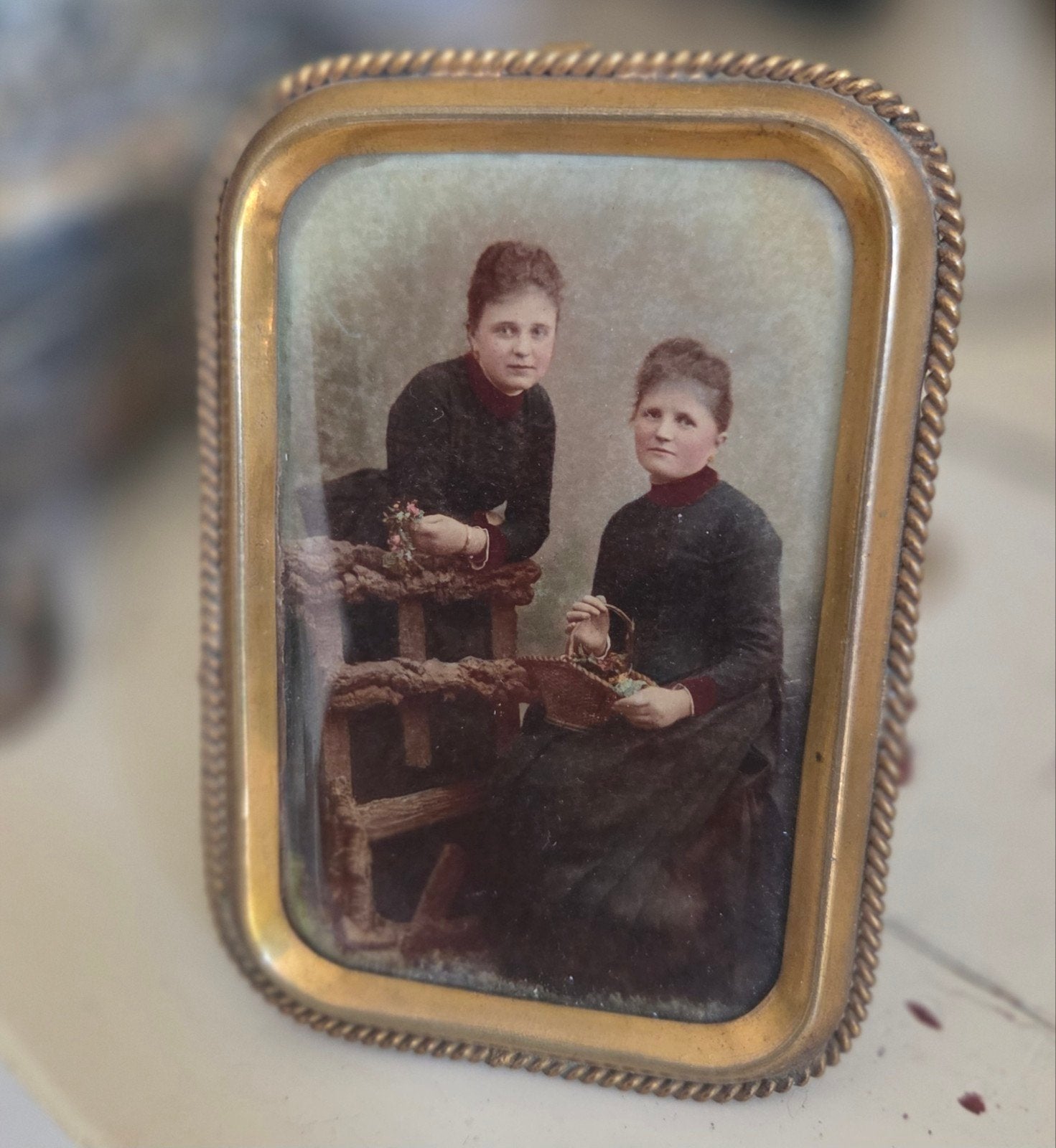 Antiek Frans foto lijstje met portret van 2 vrouwen (achter, Ophalen of Verzenden