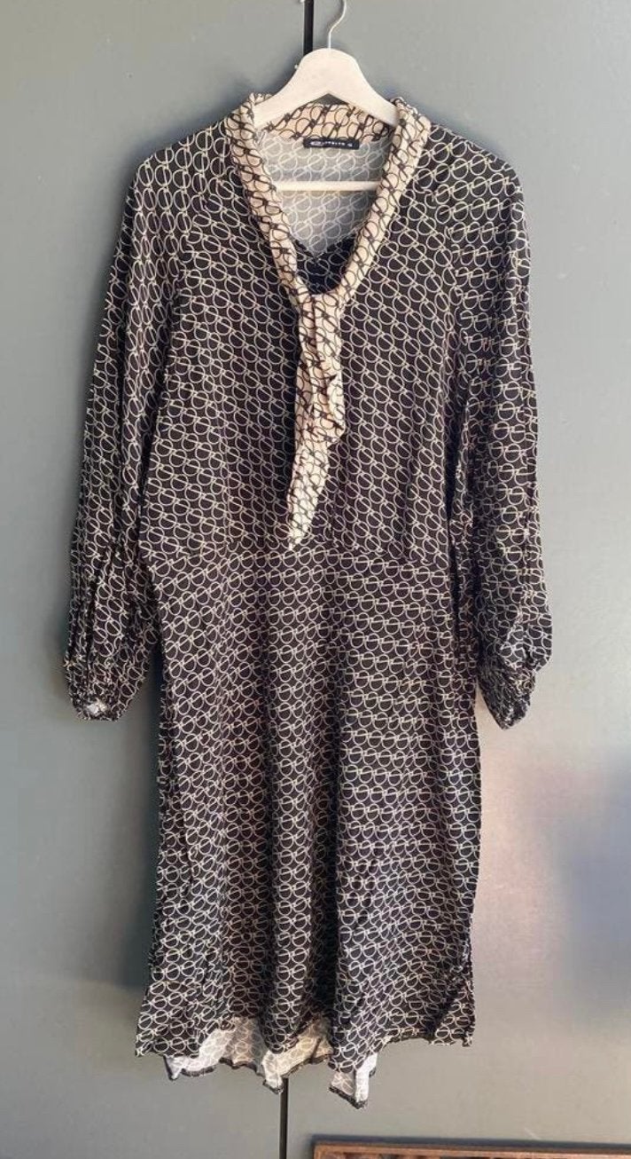 Heerlijk jurkje van EXPRESSO..mt:46, Kleding | Dames, B, Verzenden, Zwart, Maat 46/48 (XL) of groter