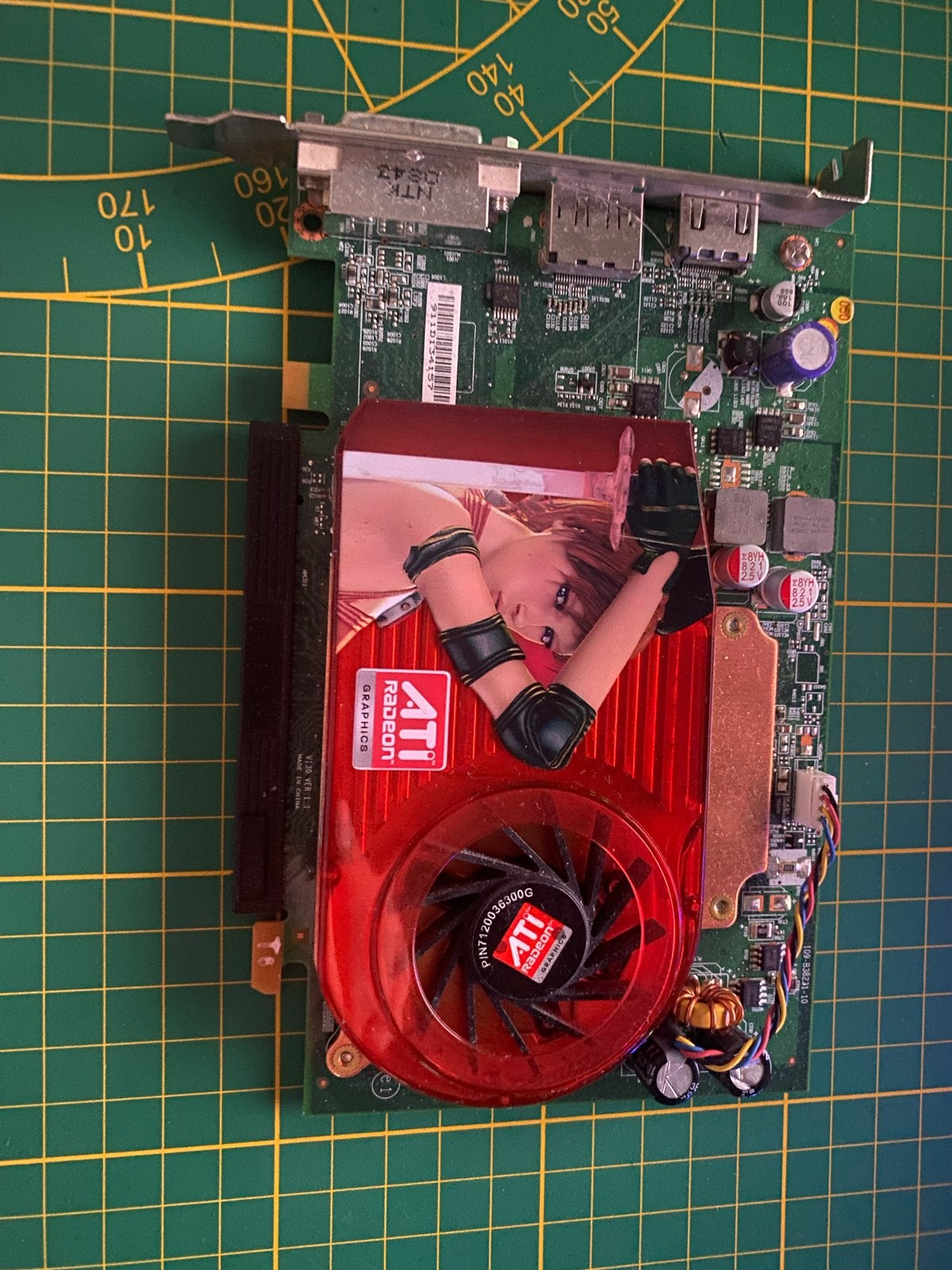 Videokaart met onbekende werking (voor onderdelen/reparatie), Computers en Software, Videokaarten, Overige soorten, Ophalen of Verzenden