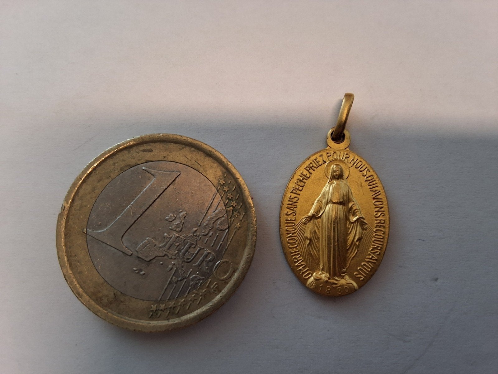 Goudkleurige Wonderdadige Medaille / Miraculeuze Medaille, Ophalen of Verzenden