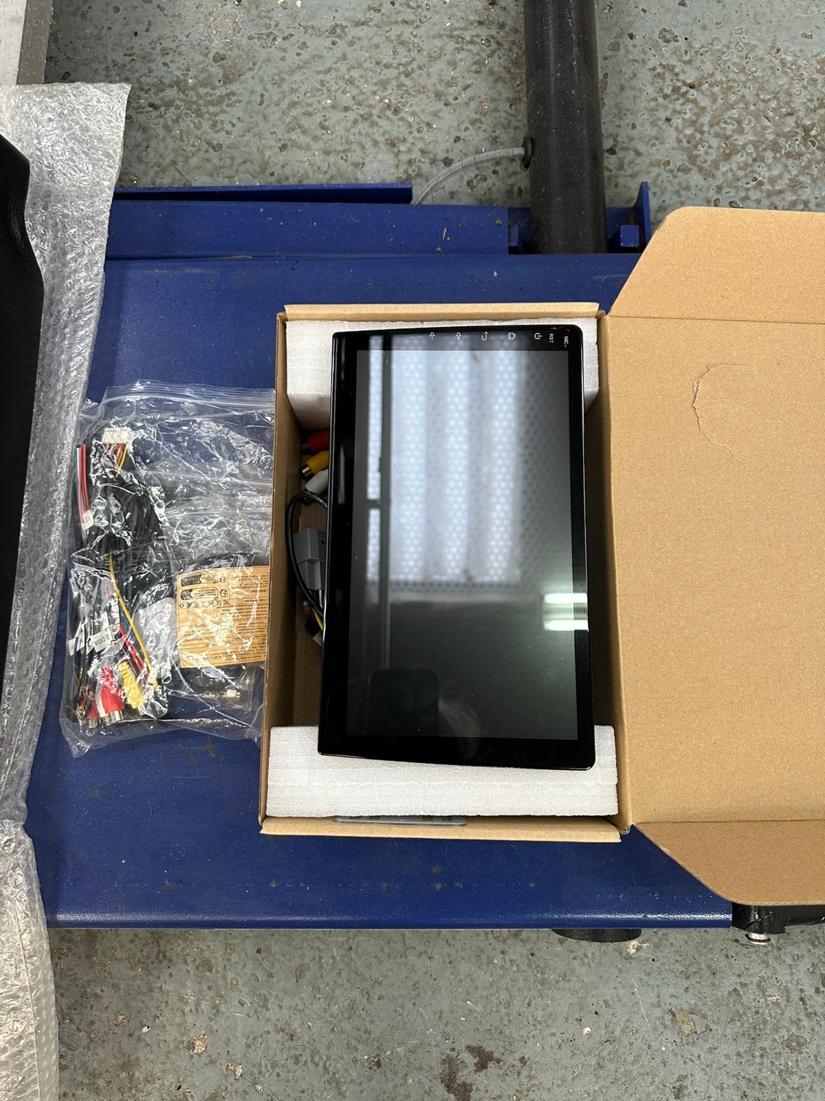 Apple Carplay Navy/Audioscherm, Auto diversen, Autonavigatie, Ophalen of Verzenden, Nieuw