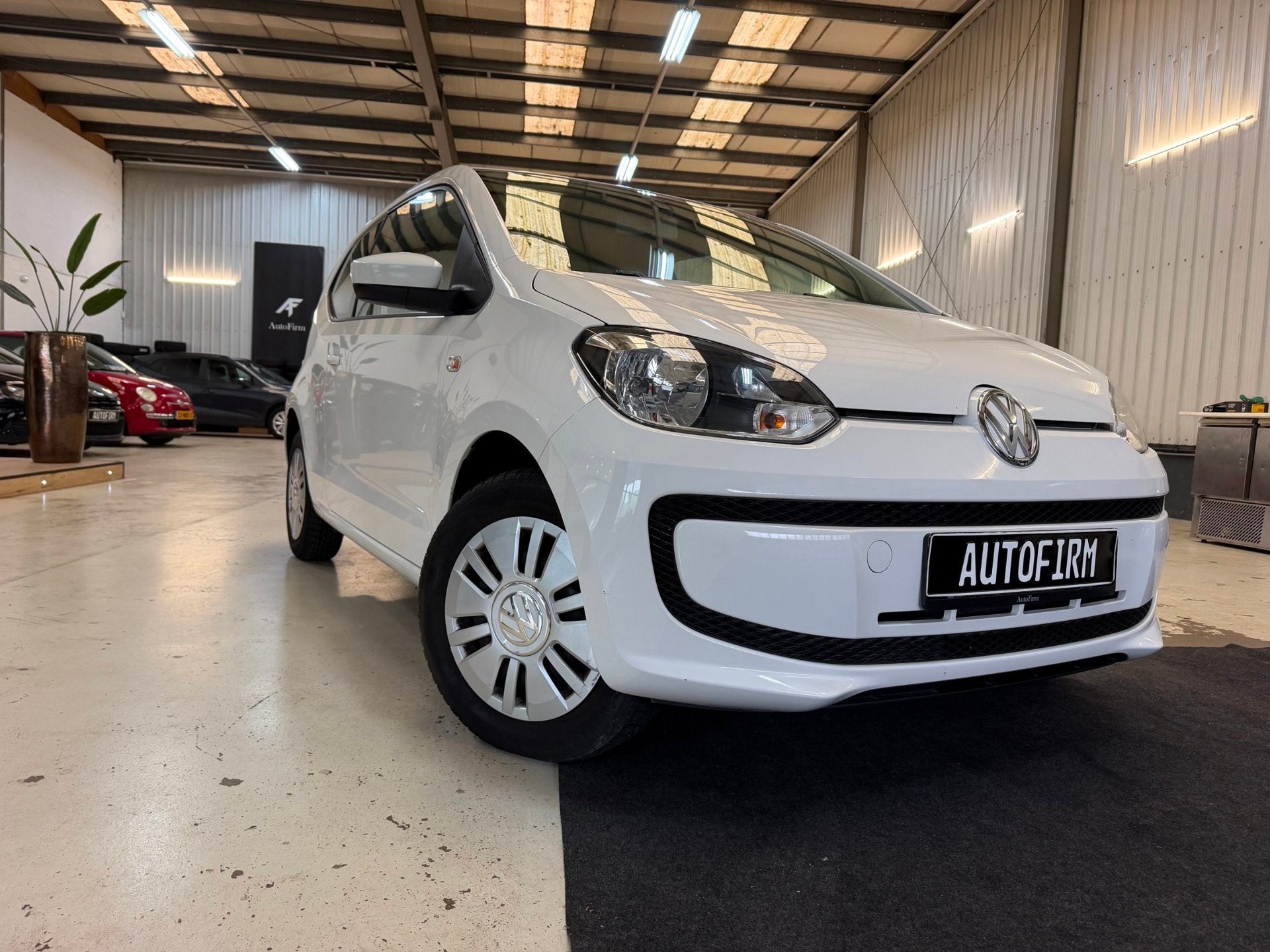 Volkswagen Up! 1.0 high up! BlueMotion Nette Auto Lage km De, Voorwielaandrijving, Stof, Gebruikt, Electronic Stability Program (ESP)
