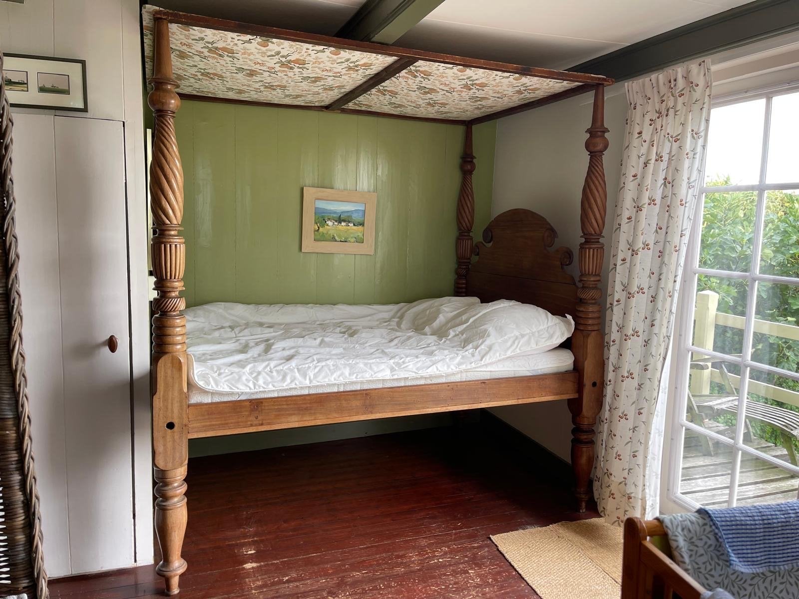 Antiek hemelbed van hout met gedraaide pilaren, Antiek en Kunst, Ophalen