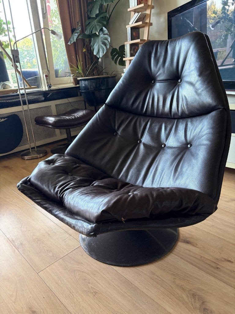 artifort fauteuil type 588 met draaivoet en voetenbank, Ophalen, Gebruikt, Modern, 50 tot 75 cm