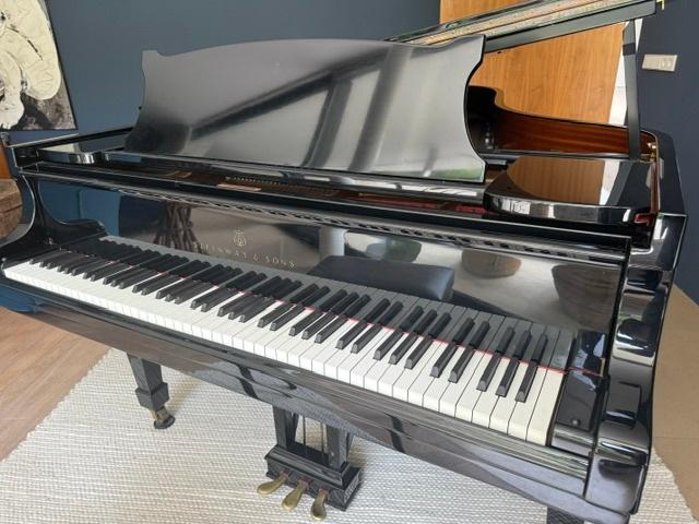 Steinway vleugel B211 uit 1984 - Zeer goede staat, Ophalen, Gebruikt, Zwart, Hoogglans