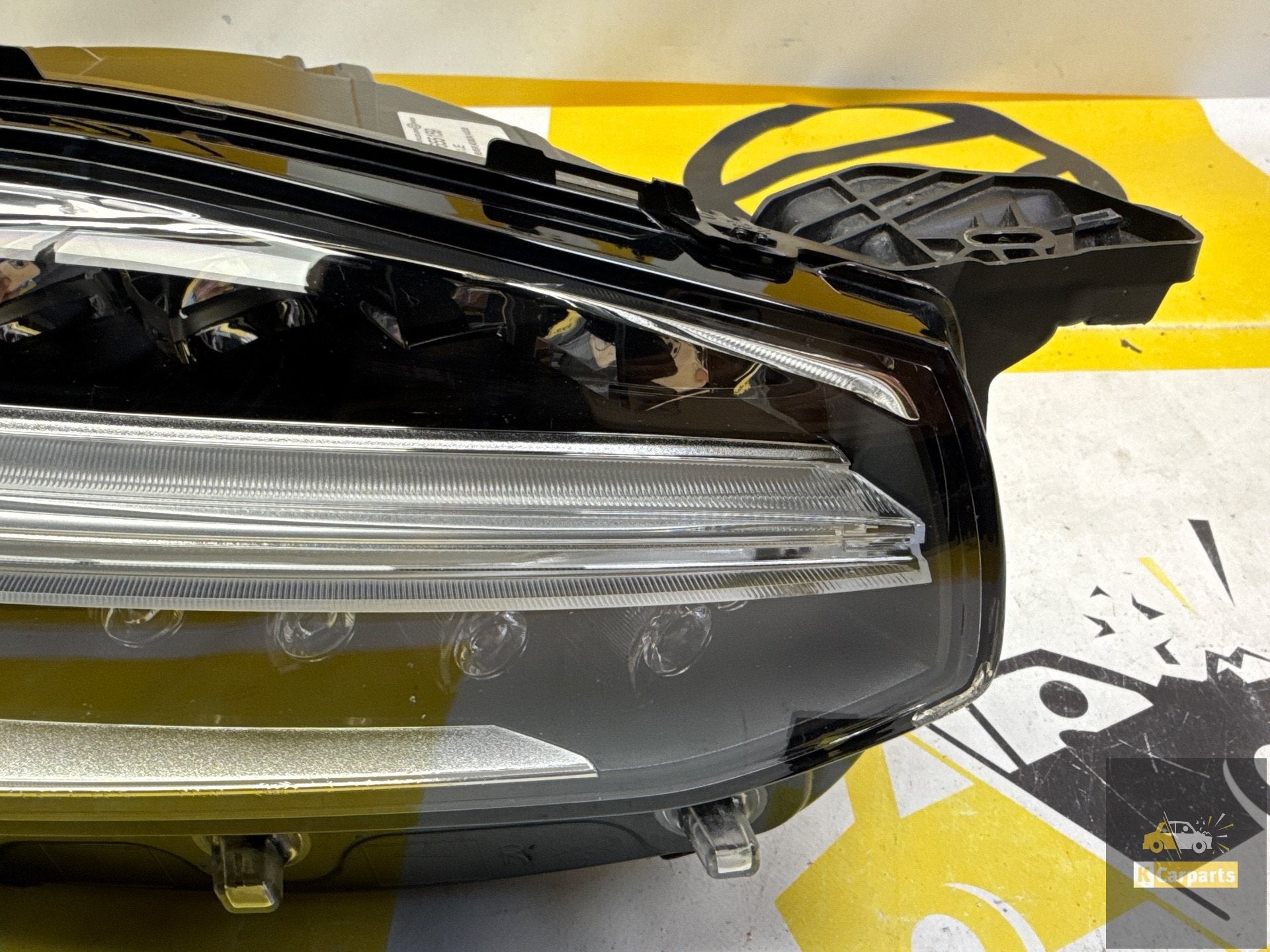 Lamp VOLVO XC90 FULL LED HIGH BEAM KOPLAMP RECHTS 31655159, Gebruikt, Gunnar Engellaus vag 8
405 31  Gothenburg, SE, Info@volvocars.com