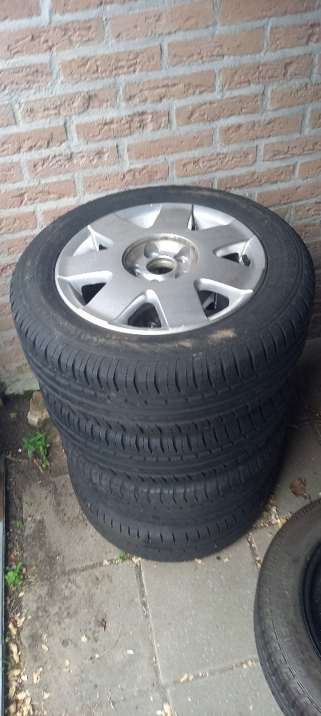 Lichtmetalen velgen volkswagen polo, Auto-onderdelen, Banden en Velgen, Ophalen, 14 inch, Gebruikt, Banden en Velgen