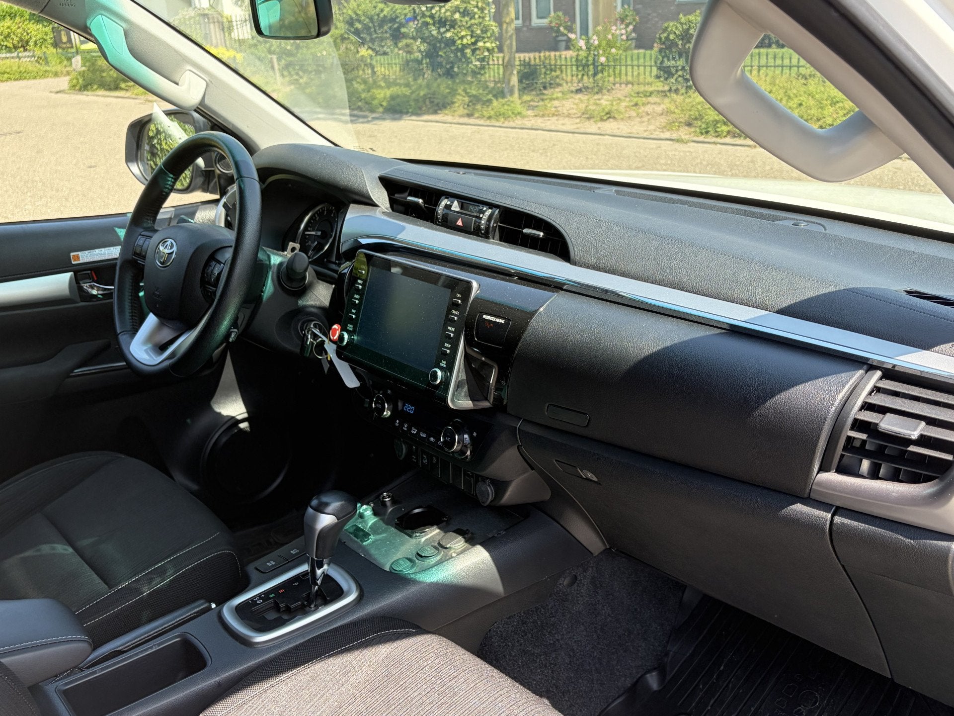Toyota Hilux 2.4 D-4D 150PK E6 Aut. 4WD Double Cab Professio, Automaat, Stof, Gebruikt, 4 cilinders