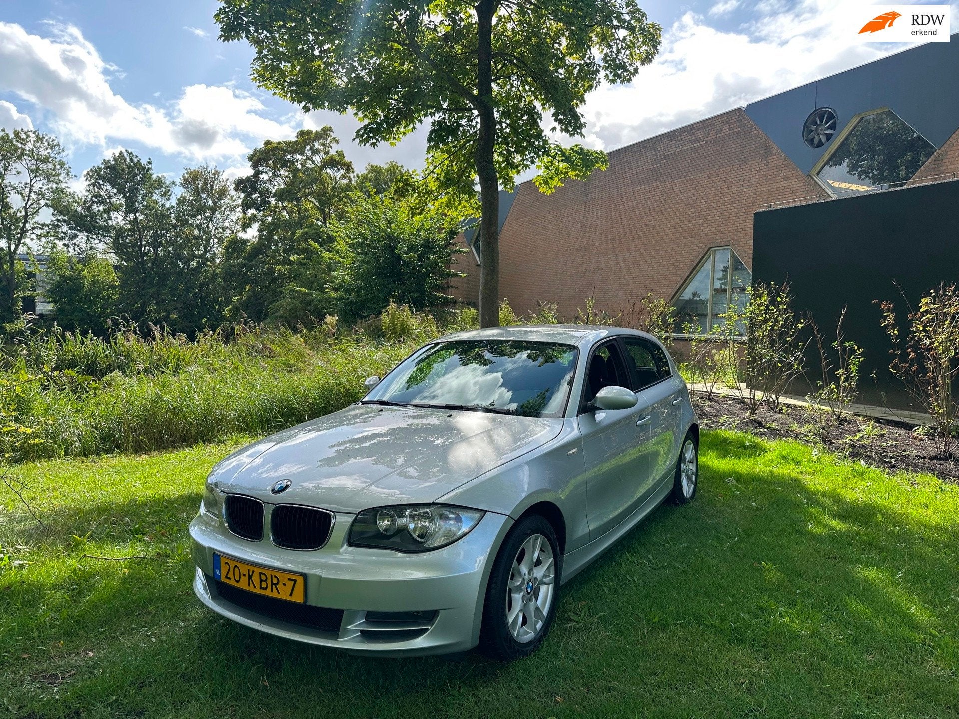 BMW 1-serie 116i Corporate Business Line Airco Navi Cruise 1, 1-Serie, Achterwielaandrijving, Gebruikt, 1599 cc