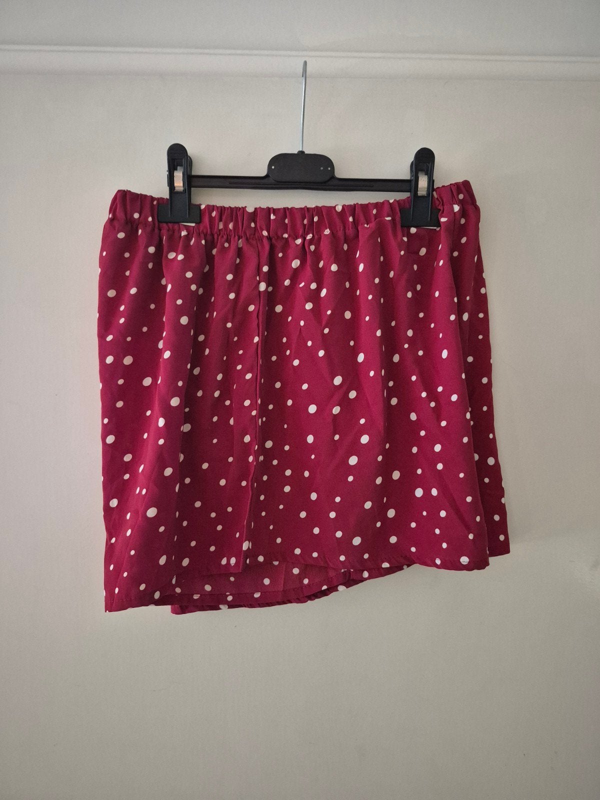 Rood rokje met witte stippen, Maat 38/40 (M), Ophalen of Verzenden, Zo goed als nieuw, Boven de knie