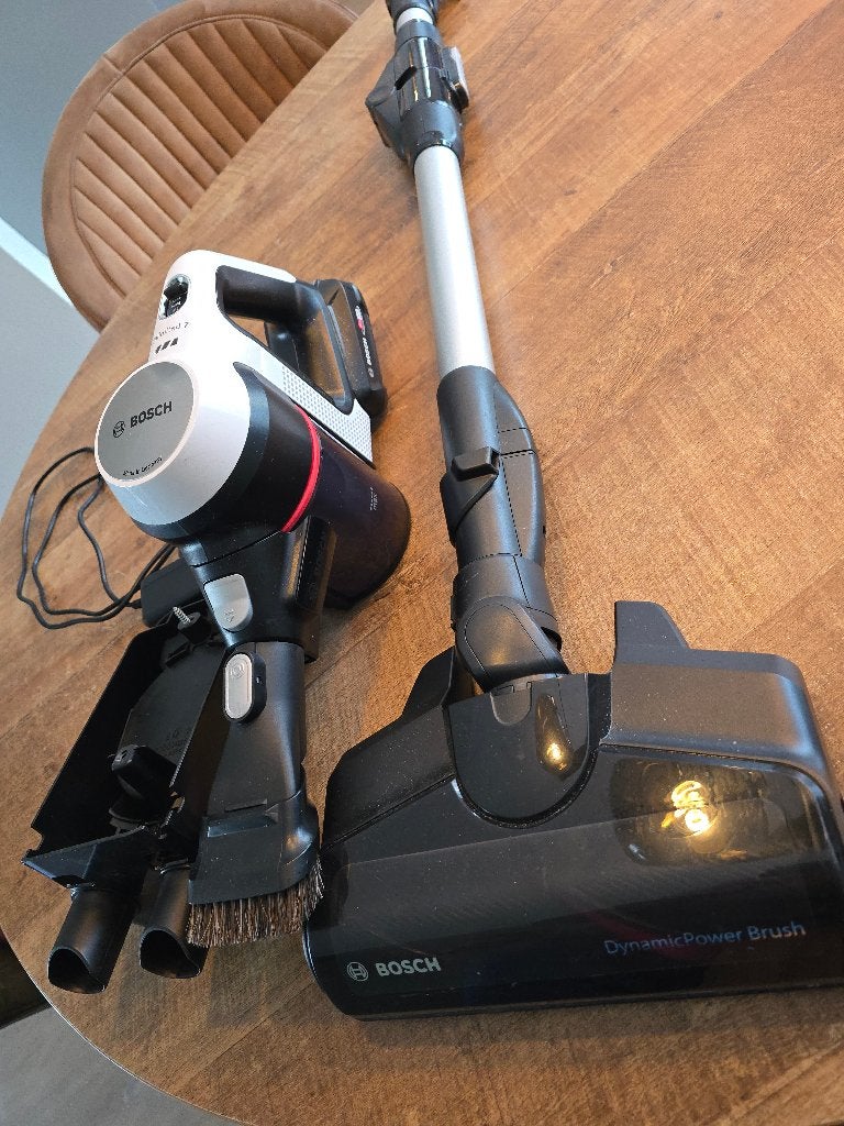 Bosch Unlimited 7 Draadloze stofzuiger, Ophalen, Zo goed als nieuw, Steelstofzuiger, Bosch