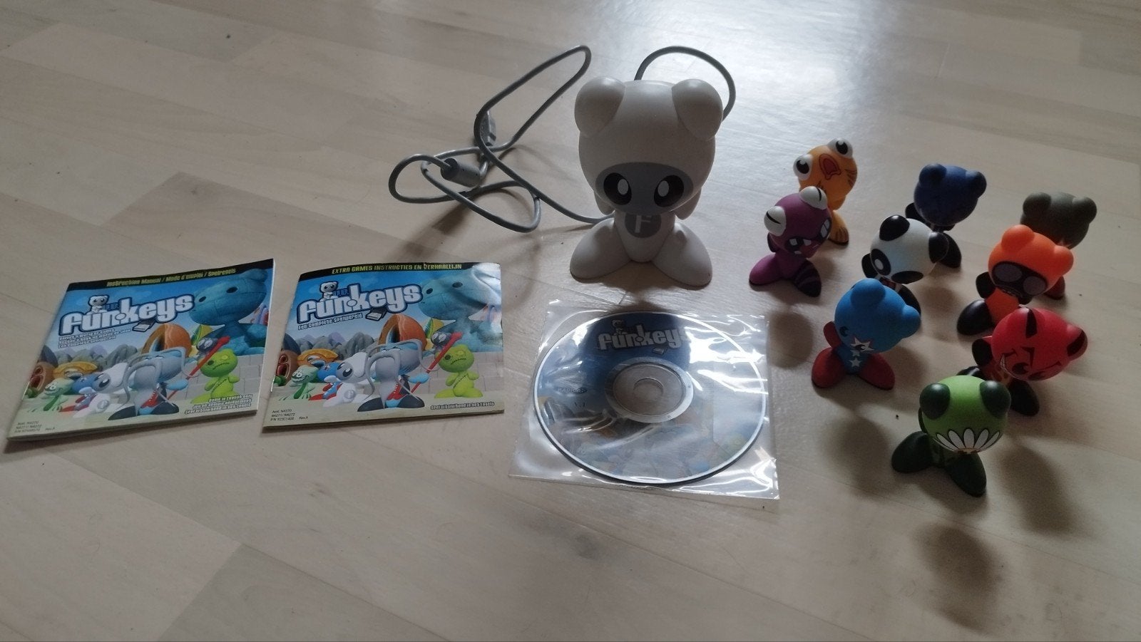 U.B. Funkeys Starter Kit met 9 Funkeys en software, Spelcomputers en Games, 1 speler, Ophalen, Zo goed als nieuw, Eén computer