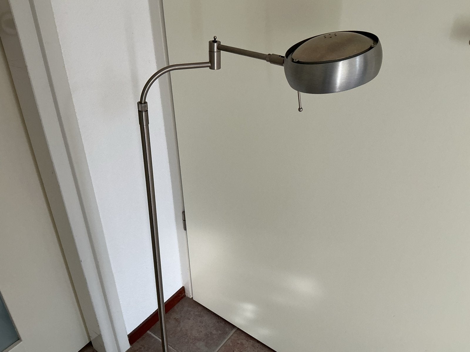 Dimbare Steinhauer leeslamp - Geborsteld staal, Huis en Inrichting, Ophalen, Gebruikt, 100 tot 150 cm, Overige fittingen
