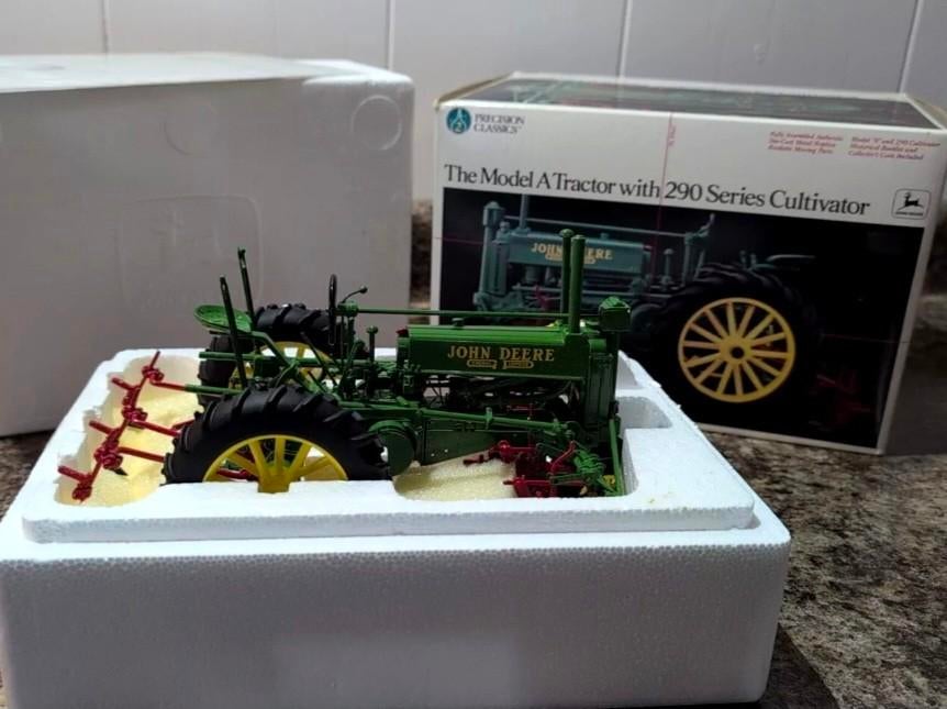 John deere precision classics #2 Nieuw, Hobby en Vrije tijd, Ophalen of Verzenden, Zo goed als nieuw, Overige merken