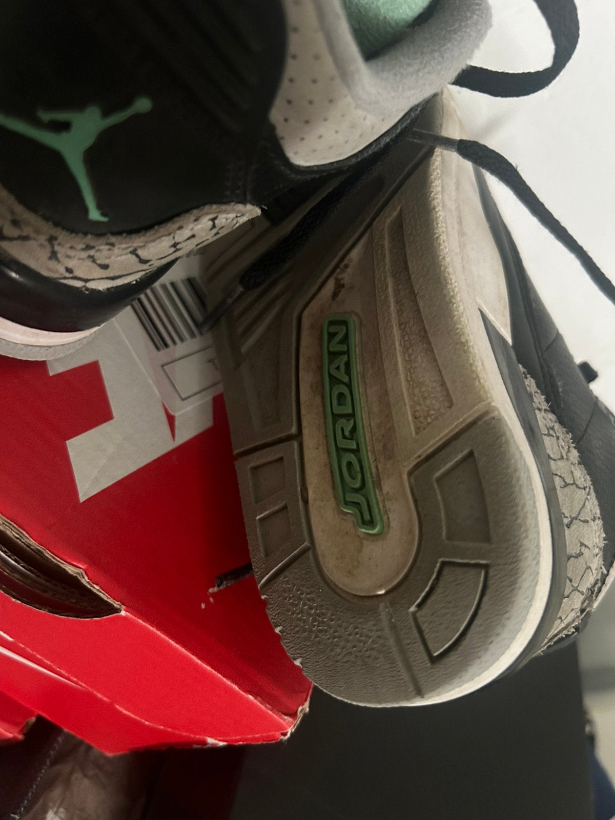 Nike air Jordan, Ophalen of Verzenden, Gebruikt, Schoenen