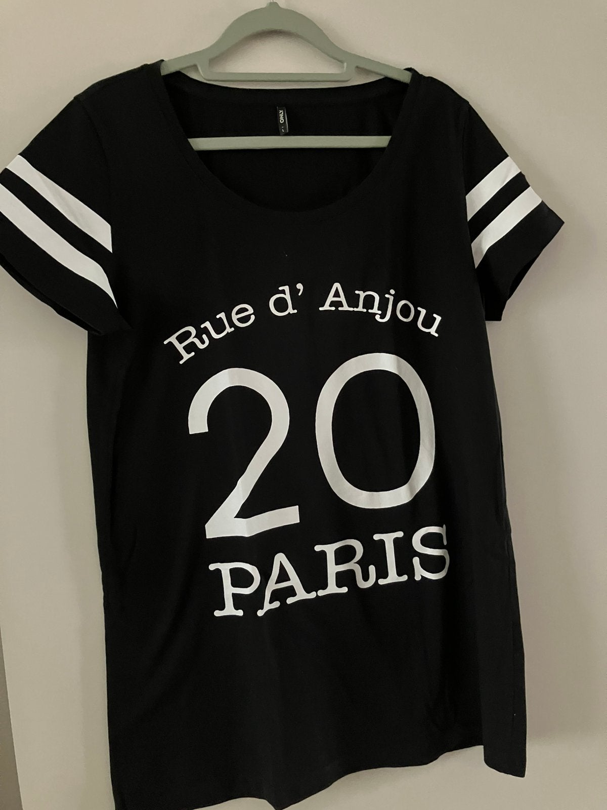 Nieuw/zwart t shirt witte tekst/Only-L, Zwart, Maat 42/44 (L), Nieuw, Ophalen of Verzenden