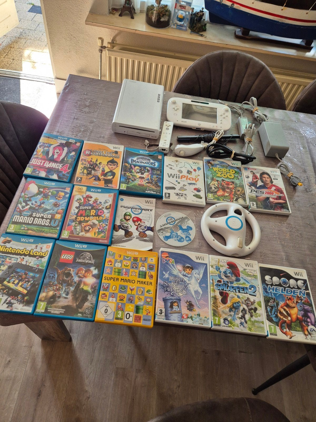 Wii U mega grote vakantie. Set met veel games oa mario kart, Ophalen of Verzenden, Gebruikt, Met 2 controllers, Met stuurtje