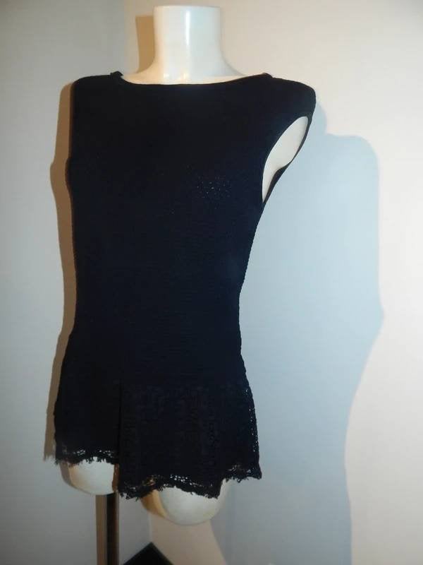 Marccain stretch top dikkere stof onderkant kant look N4/40, Kleding | Dames, Tops, Maat 38/40 (M), Verzenden, Zwart, Zo goed als nieuw