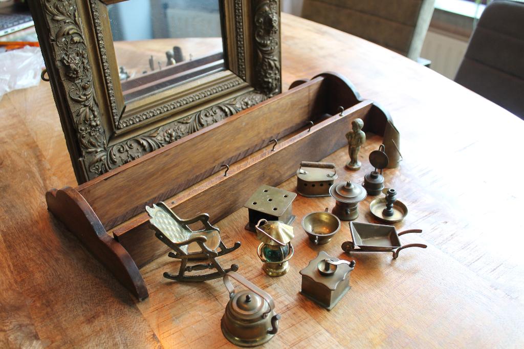 Miniaturen uit Grootmoeders tijd, Ophalen of Verzenden, Gebruikt, Overige typen