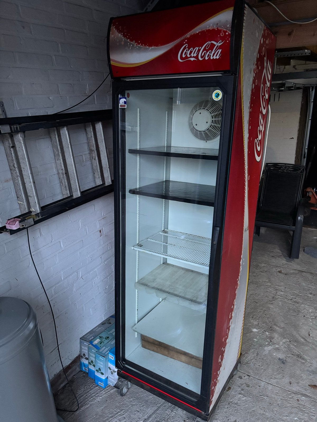 Coca-Cola koelkast met glazen deur, Witgoed en Apparatuur, 200 liter of meer, 60 cm of meer, Zonder vriesvak, Gebruikt