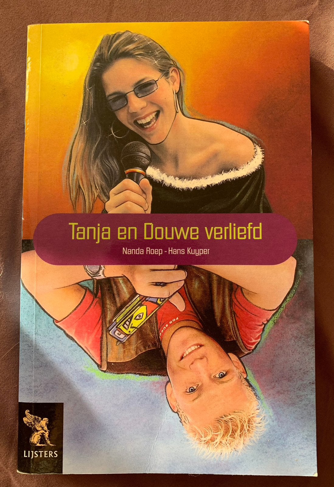 Tanja en Douwe verliefd - Jeugdboek, Ophalen of Verzenden, Zo goed als nieuw