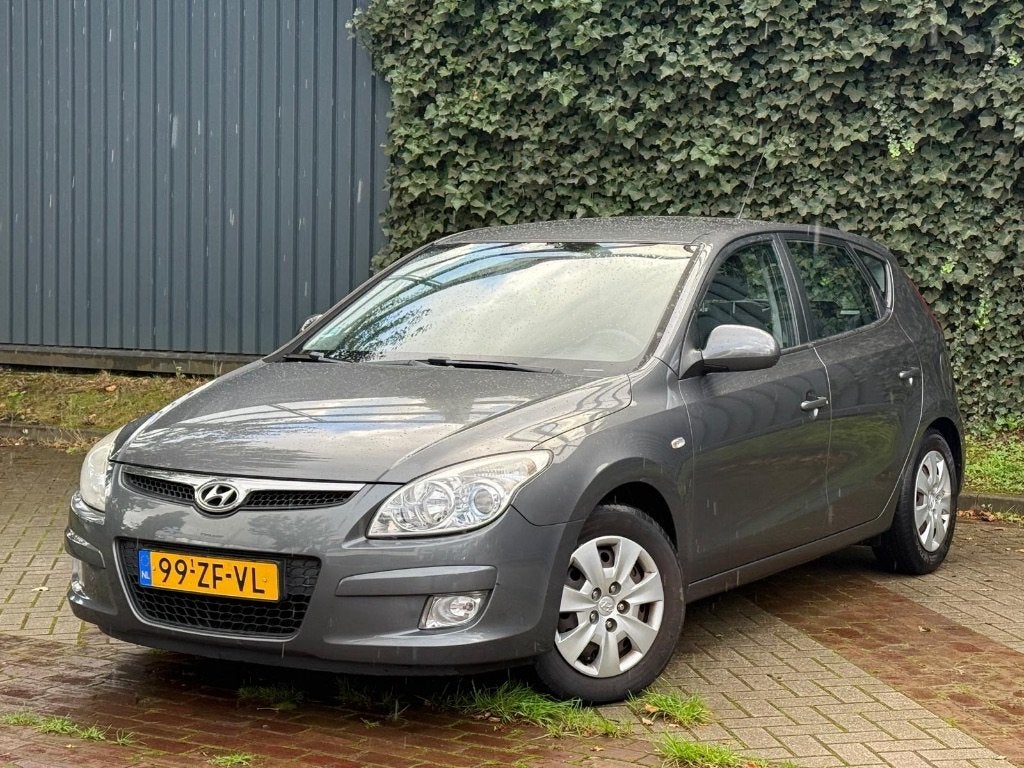 Hyundai i30 1.4 I Cvvt 5Deurs 2008 Grijs Airco| Nap, Voorwielaandrijving, Stof, Zwart, 4 cilinders